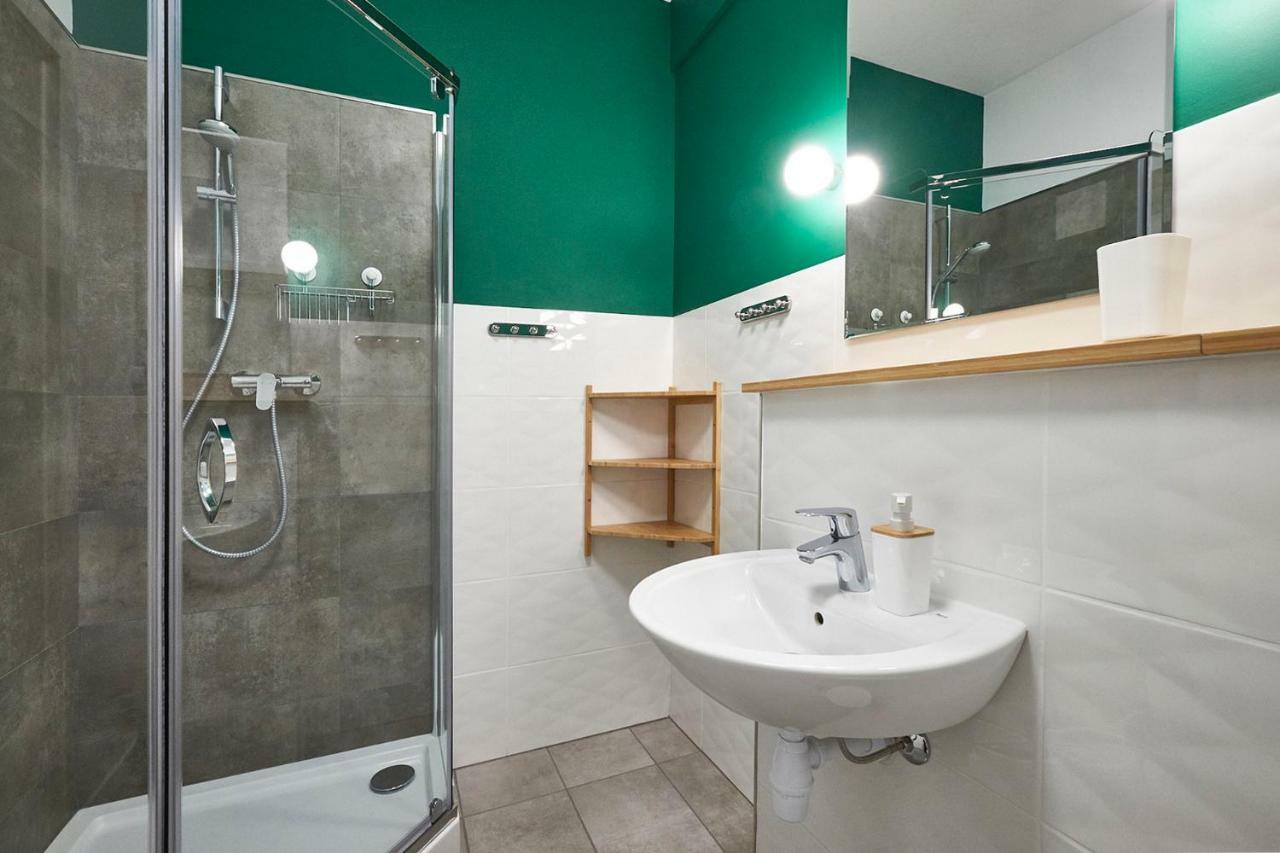 Modern Apartment In Варшава Экстерьер фото